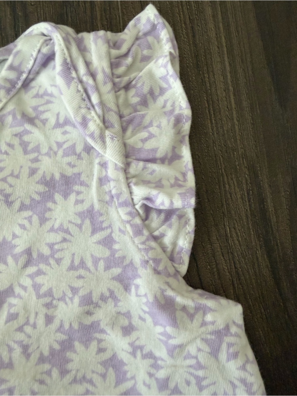 BabyGAP Lilac and Cream Floral Ruffle-Sleeve One-Piece Bodysuit - Picture 4 of 6